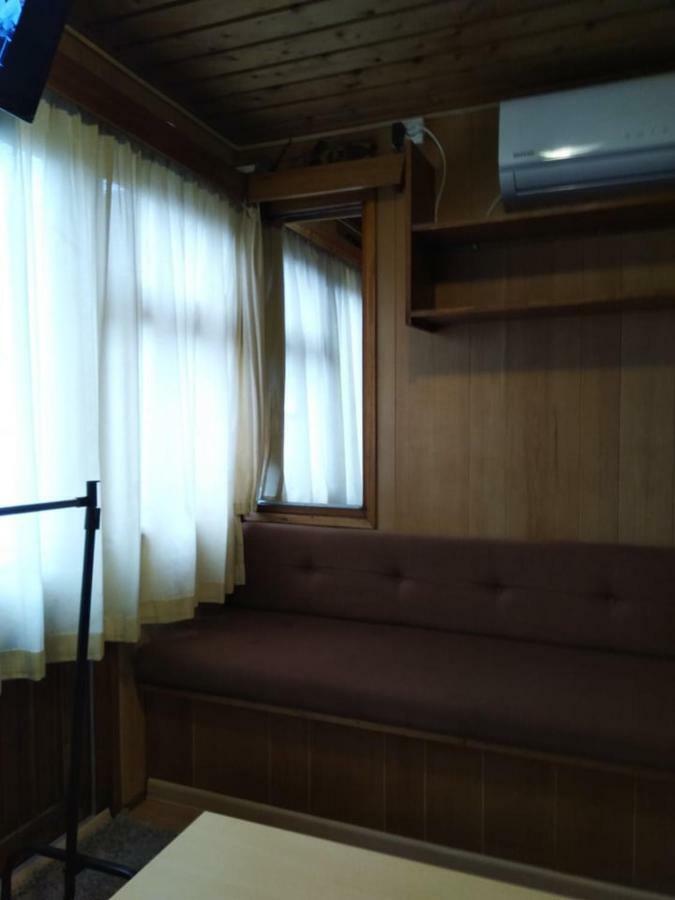 Two Rustic House - Self Check-in Case de vacanță Bucureşti